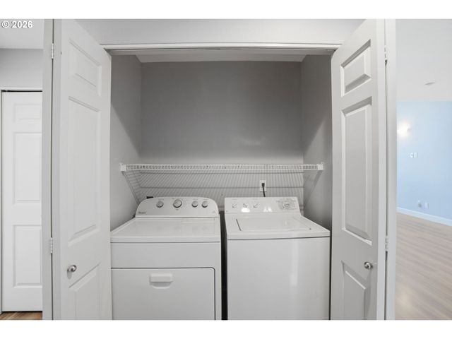 520 Se COLUMBIA RIVER Dr 422, Vancouver, WA 98660