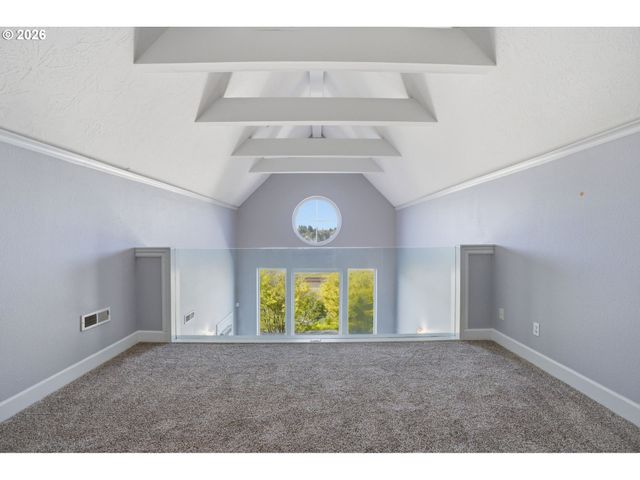 520 Se COLUMBIA RIVER Dr 422, Vancouver, WA 98660