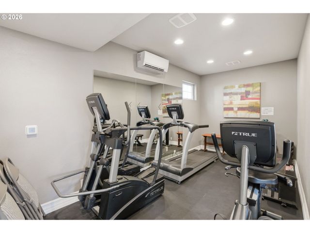 520 Se COLUMBIA RIVER Dr 422, Vancouver, WA 98660