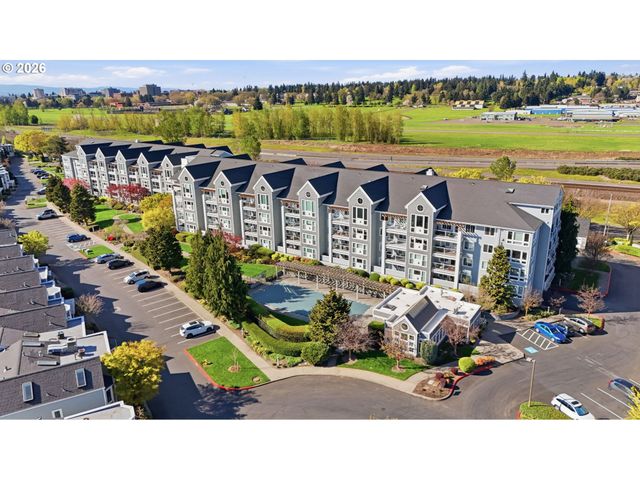 520 Se COLUMBIA RIVER Dr 422, Vancouver, WA 98660