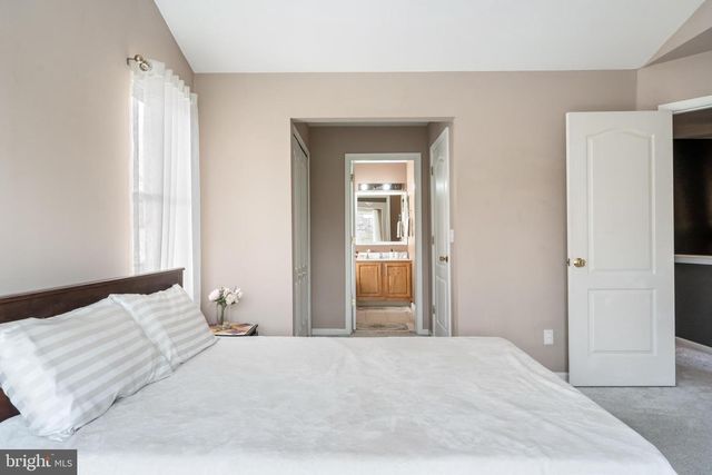 311 WINDSOR PL, Macungie, PA 18062