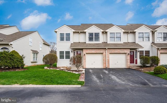 311 WINDSOR PL, Macungie, PA 18062