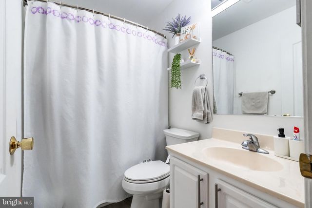 311 WINDSOR PL, Macungie, PA 18062