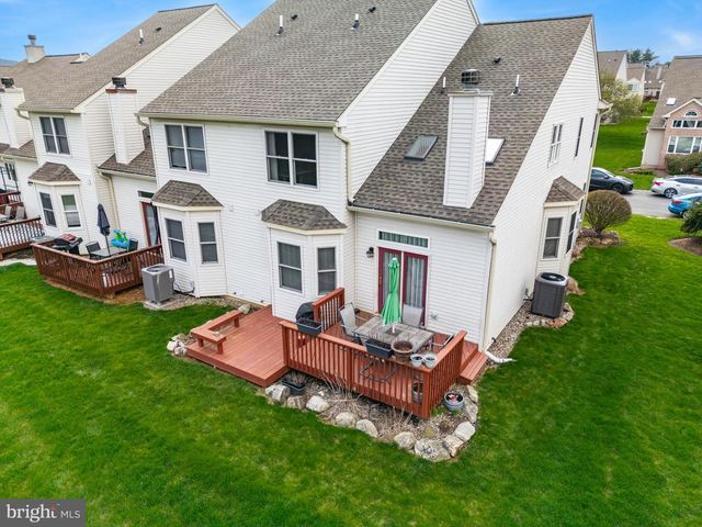 311 WINDSOR PL, Macungie, PA 18062