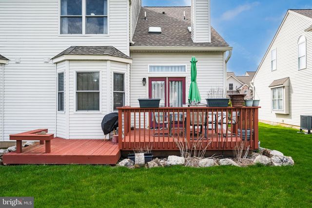 311 WINDSOR PL, Macungie, PA 18062
