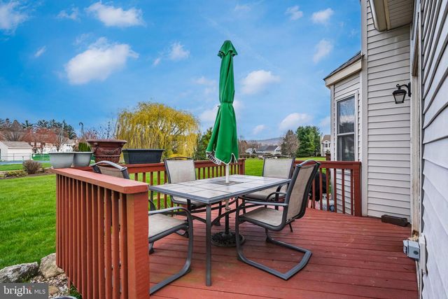 311 WINDSOR PL, Macungie, PA 18062