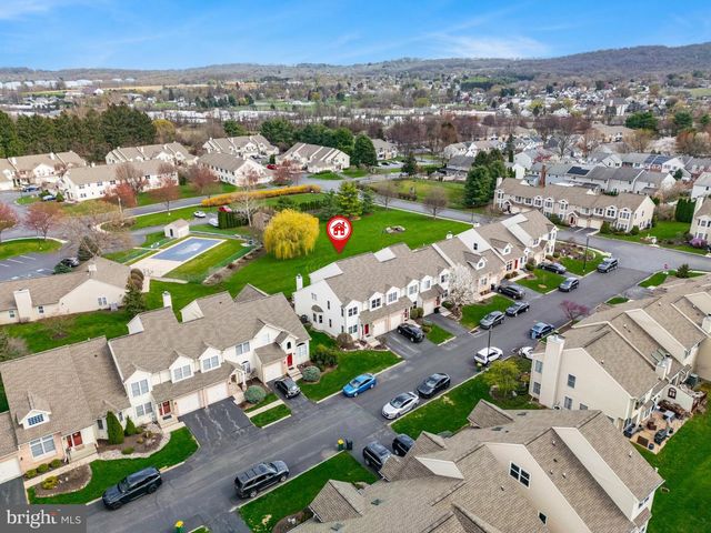 311 WINDSOR PL, Macungie, PA 18062