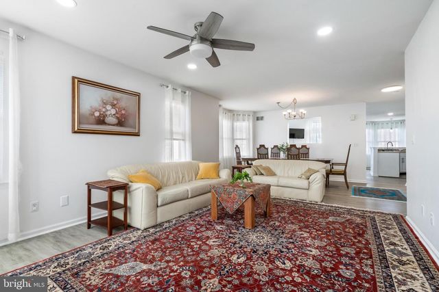 311 WINDSOR PL, Macungie, PA 18062