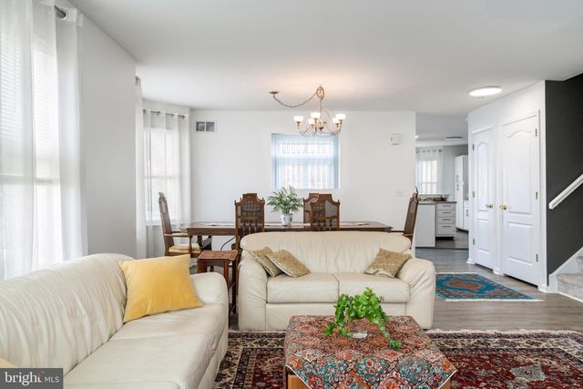 311 WINDSOR PL, Macungie, PA 18062