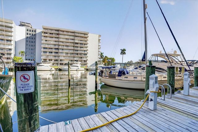 2475 NW 16th St Rd 310, Miami, FL 33125