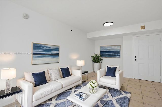 2475 NW 16th St Rd 310, Miami, FL 33125