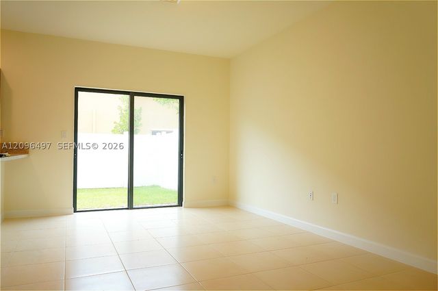 9345 W 33rd Ln, Hialeah, FL 33018
