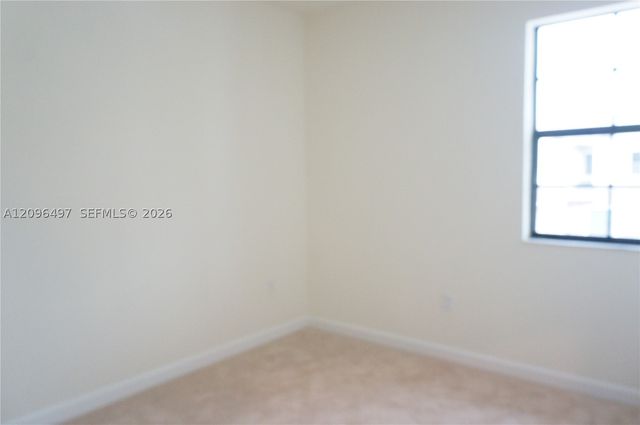 9345 W 33rd Ln, Hialeah, FL 33018