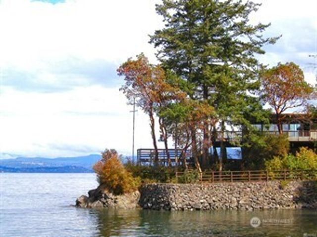 1217 Jamison Street, Lummi Island, WA 98262
