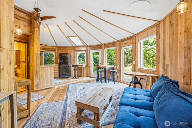 1217 Jamison Street, Lummi Island, WA 98262