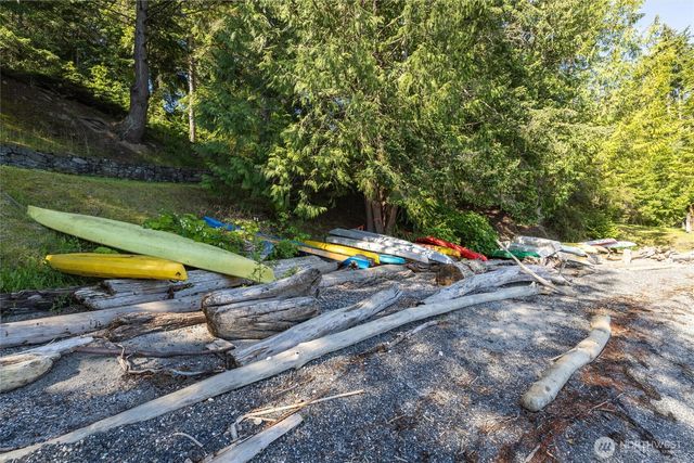 1217 Jamison Street, Lummi Island, WA 98262