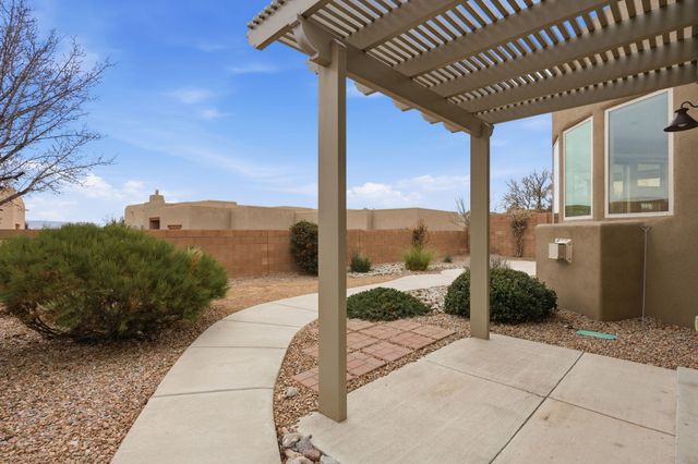 4712 Mi Cordelia Drive NW, Albuquerque, NM 87120