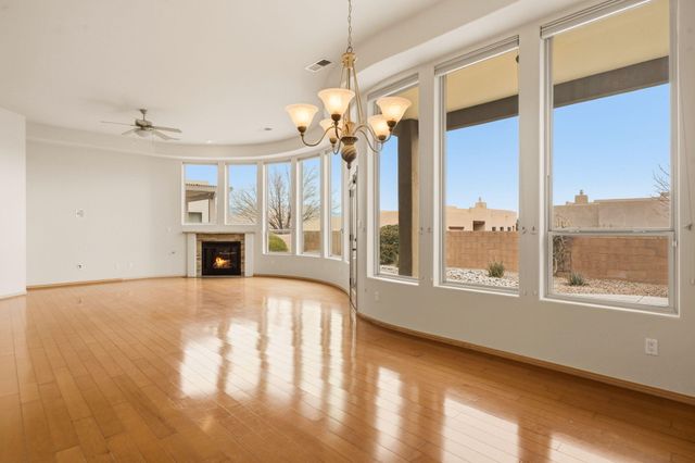 4712 Mi Cordelia Drive NW, Albuquerque, NM 87120