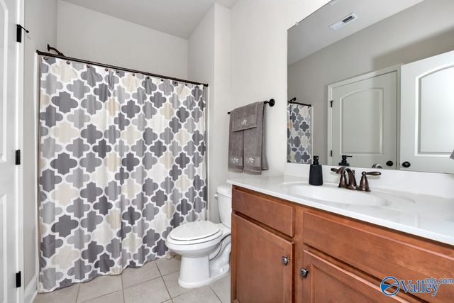 3020 Greenway Circle SE, Owens Cross Roads, AL 35763