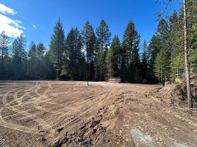 4631 Camden Rd, Newport, WA 99156