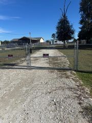 1032 Rd 3570, Cleveland, TX 77327