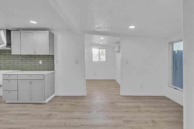 5224 Ardelle Ave, Stockton, CA 95215