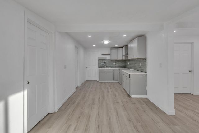 5224 Ardelle Ave, Stockton, CA 95215