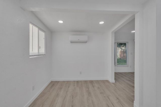 5224 Ardelle Ave, Stockton, CA 95215