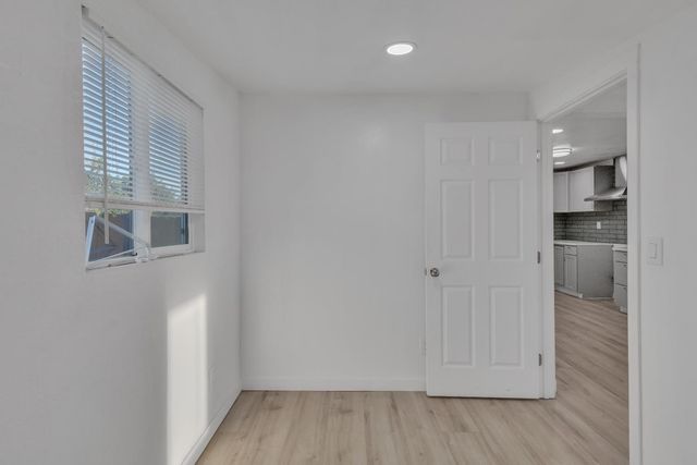 5224 Ardelle Ave, Stockton, CA 95215