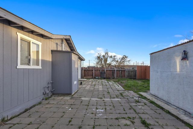 5224 Ardelle Ave, Stockton, CA 95215