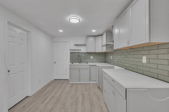 5224 Ardelle Ave, Stockton, CA 95215