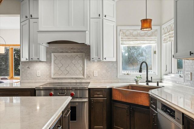 794 Interlachen Draw, Woodbury, MN 55125