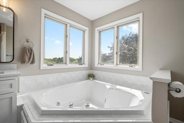 794 Interlachen Draw, Woodbury, MN 55125