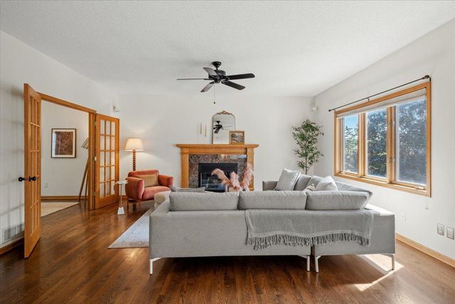 794 Interlachen Draw, Woodbury, MN 55125