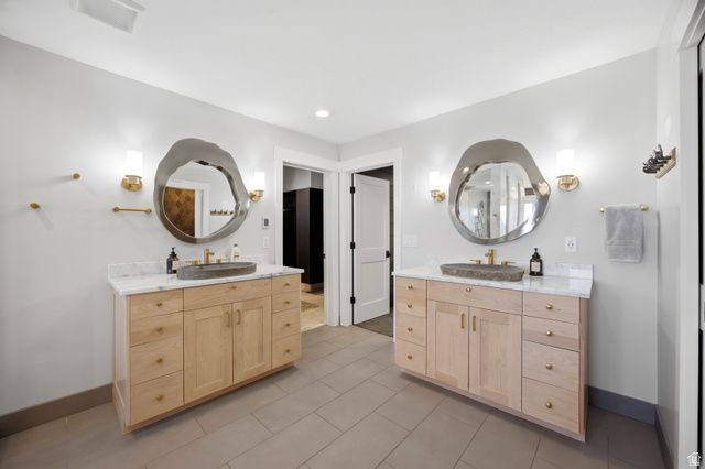 667 WILDFLOWER CIR, North Salt Lake, UT 84054