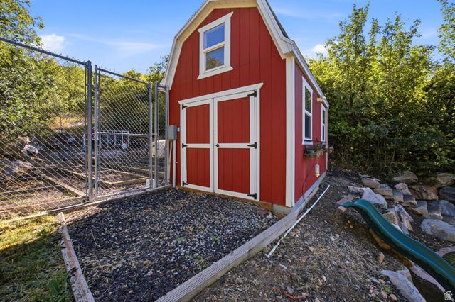 667 WILDFLOWER CIR, North Salt Lake, UT 84054