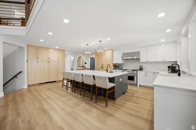 667 WILDFLOWER CIR, North Salt Lake, UT 84054