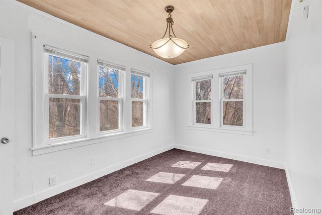 5573 Montclair Street, Detroit, MI 48213