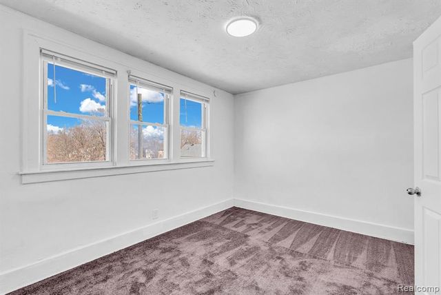 5573 Montclair Street, Detroit, MI 48213