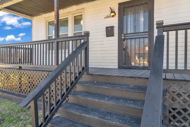 5573 Montclair Street, Detroit, MI 48213