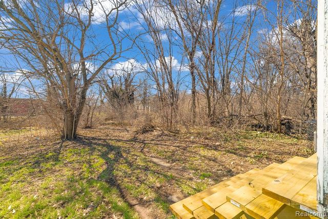 5573 Montclair Street, Detroit, MI 48213