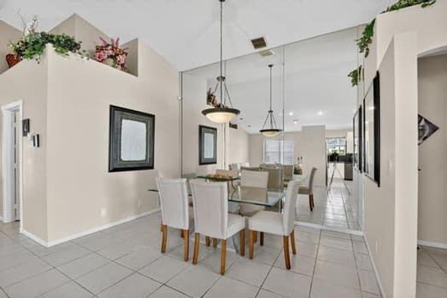 10299 Utopia Circle W, Boynton Beach, FL 33437