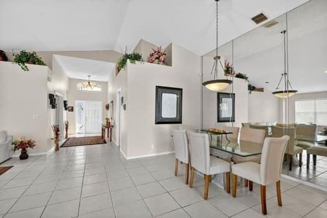 10299 Utopia Circle W, Boynton Beach, FL 33437