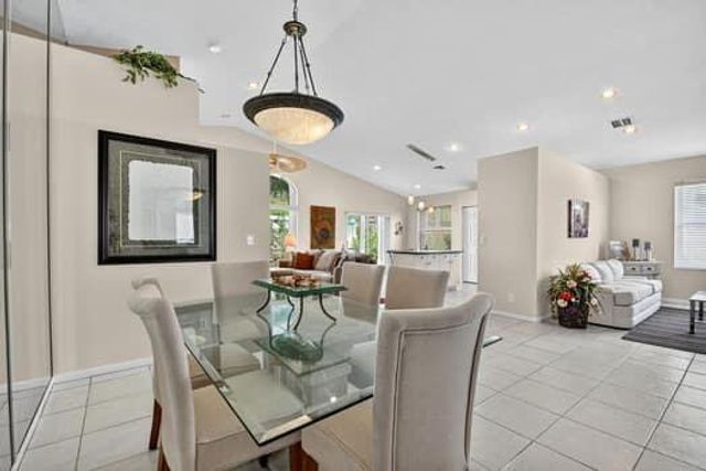 10299 Utopia Circle W, Boynton Beach, FL 33437