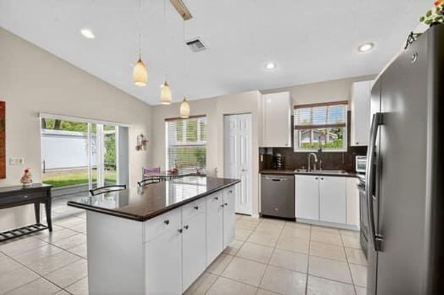 10299 Utopia Circle W, Boynton Beach, FL 33437