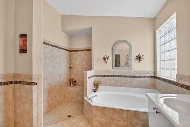 10299 Utopia Circle W, Boynton Beach, FL 33437
