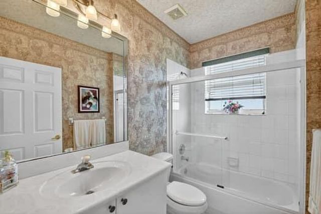 10299 Utopia Circle W, Boynton Beach, FL 33437