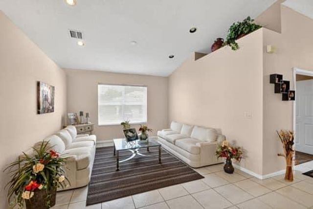 10299 Utopia Circle W, Boynton Beach, FL 33437