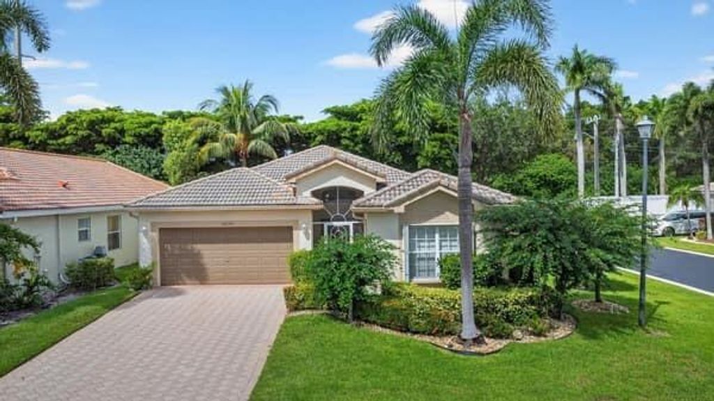 10299 Utopia Circle W, Boynton Beach, FL 33437