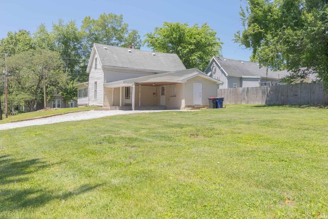 416 S State Street, Chandler, IN 47610